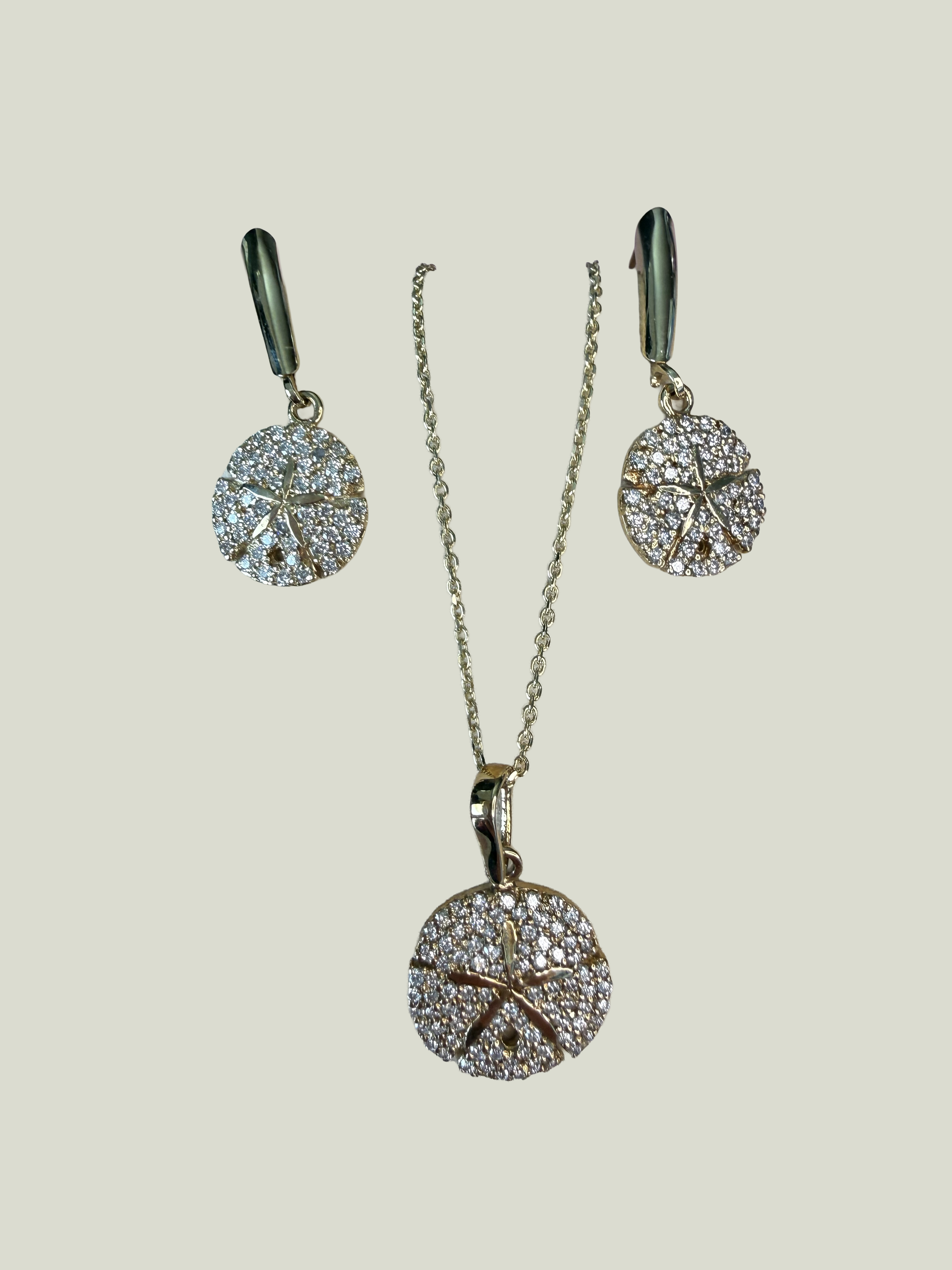 Congress Jewelers 14K Yellow Gold Sand Dollar Euro Earrings with Diamonds