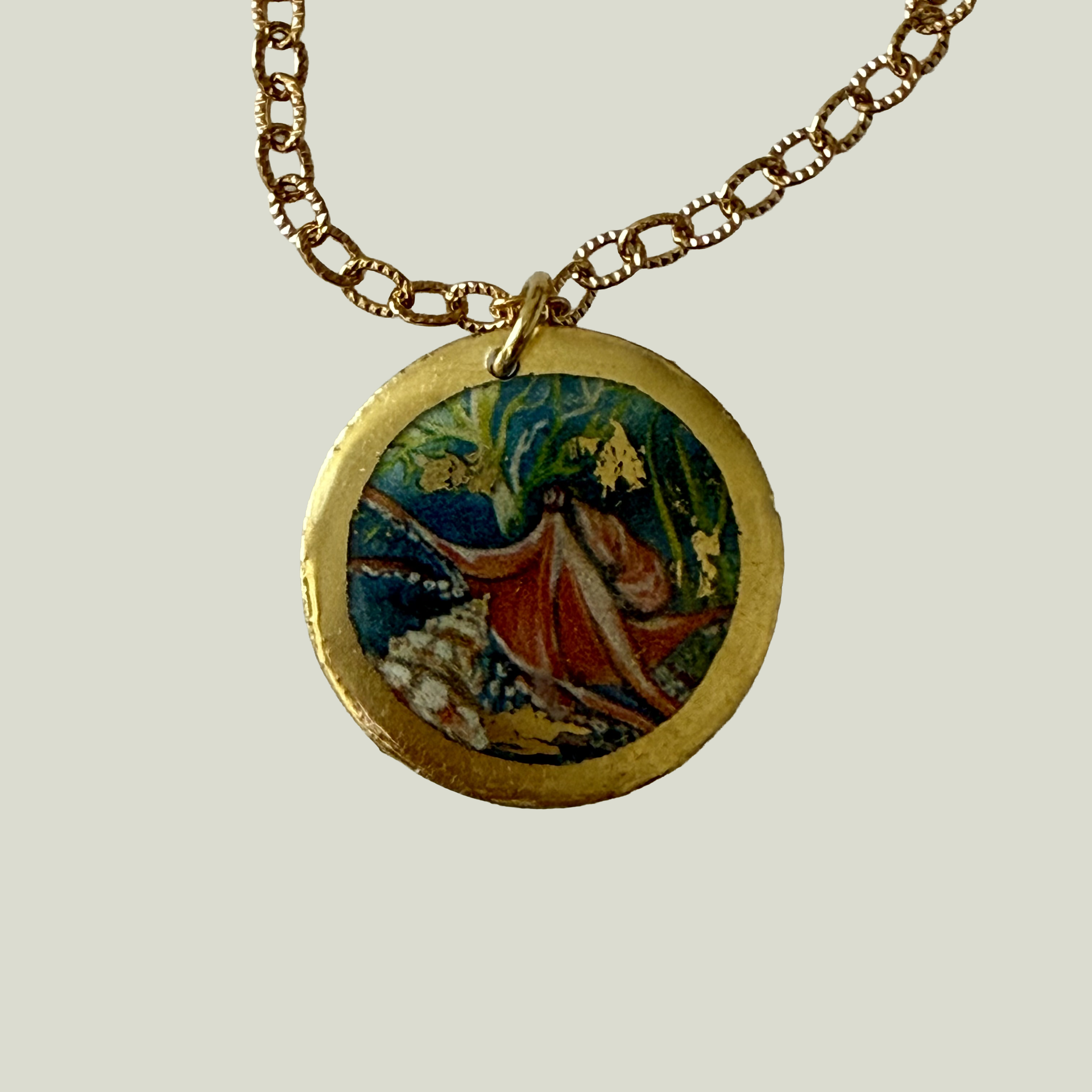 Evocateur Octopus Mini Disc Necklace