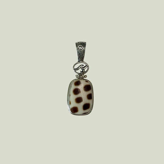 Junonia Piece Pendant